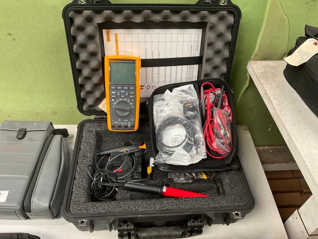 Fluke 287 Multimeter