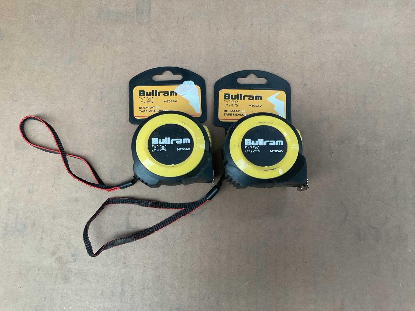 Bullram MT05AV 5M Rolmaat (2x)