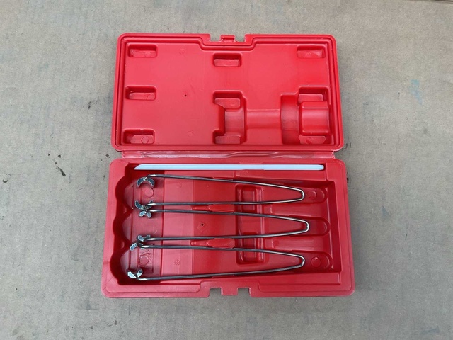 Valve keepers collet pick up tool