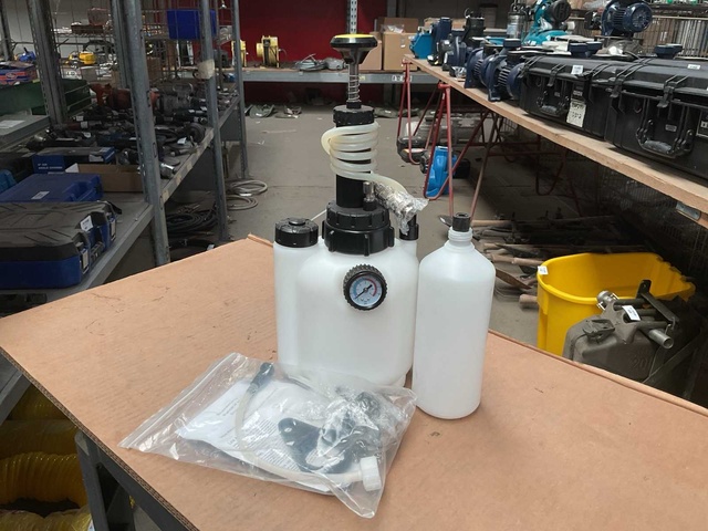 Brake bleeder
