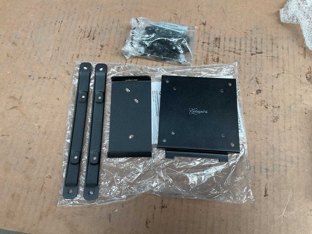 Vogel’s LCD wall support