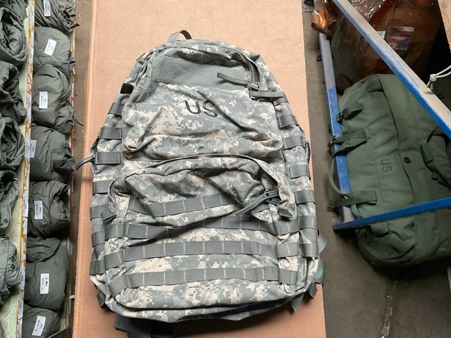 Medium backpack