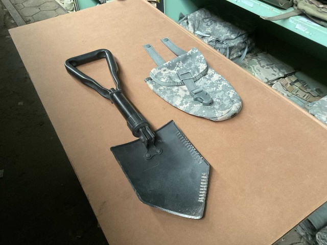 Entrenching Tool & Pouch (2x)