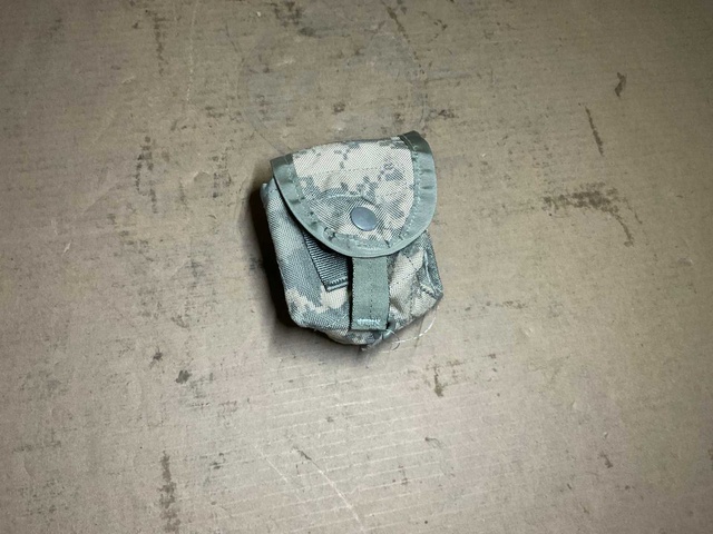 Hand grenade pouch (31x)