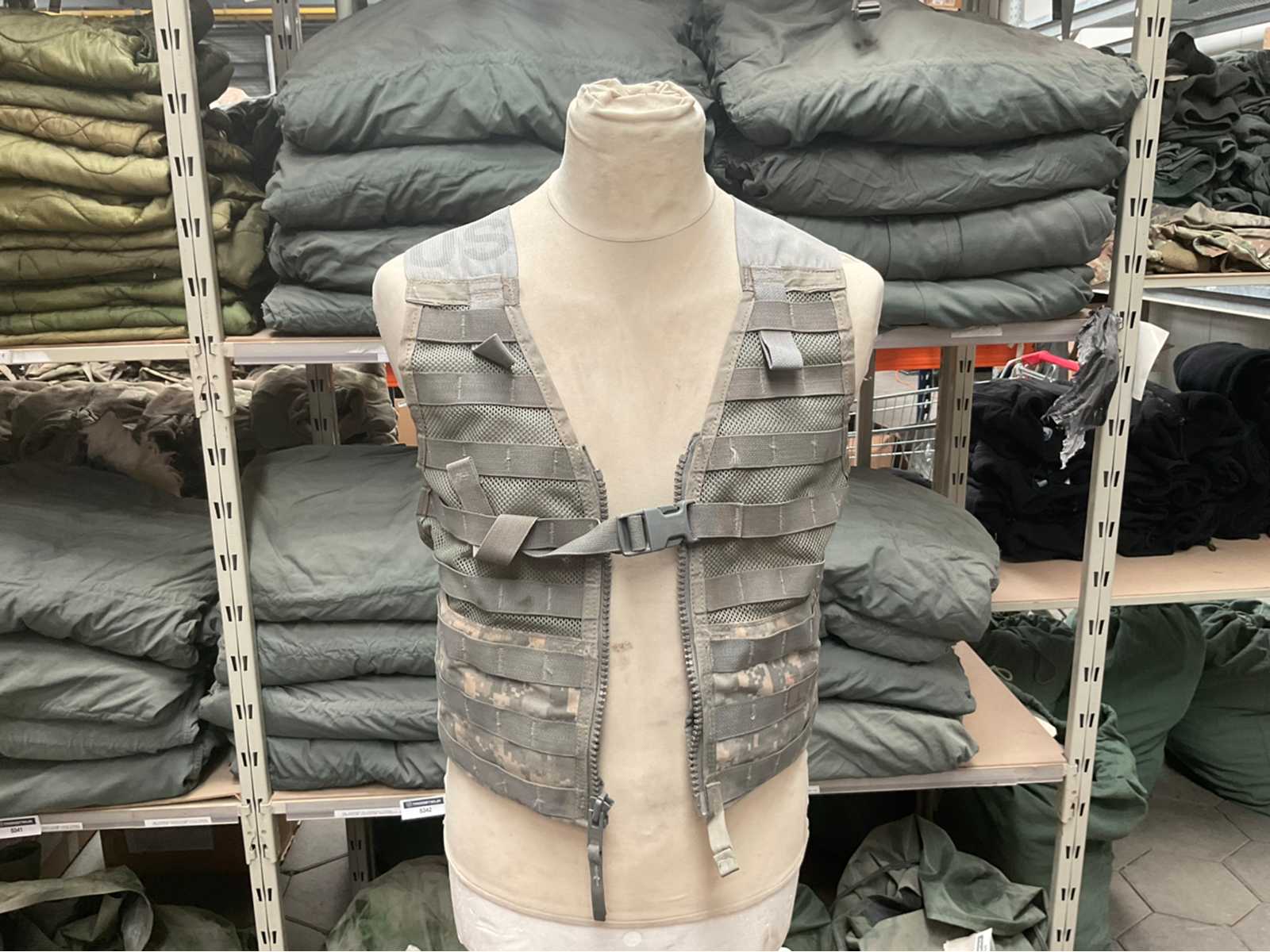 Fighting load carrier (10x)