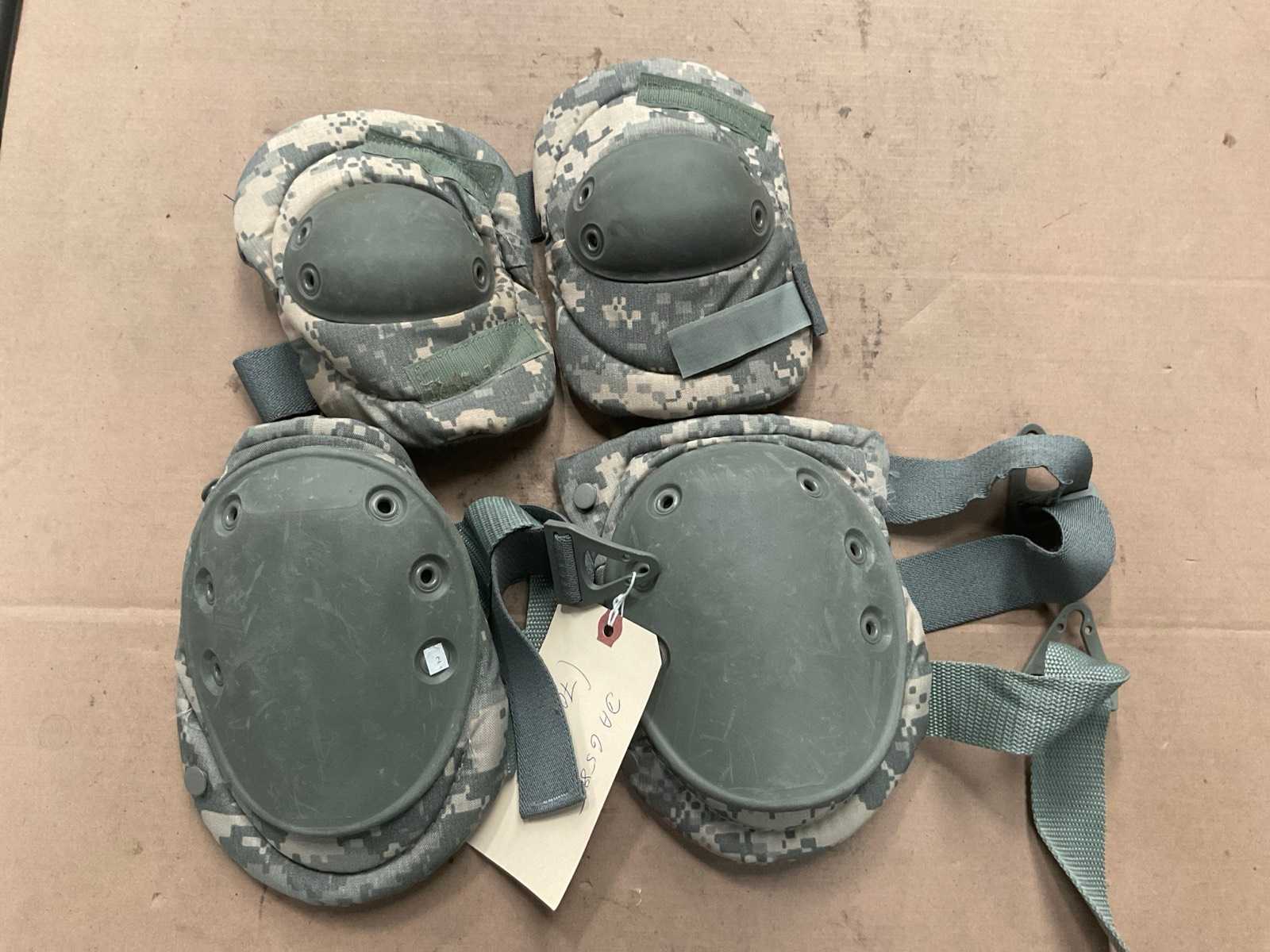 Knee and elbow pad set