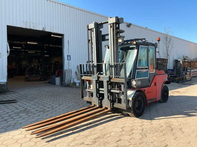2002 Dantruck 9000 Vorkheftruck