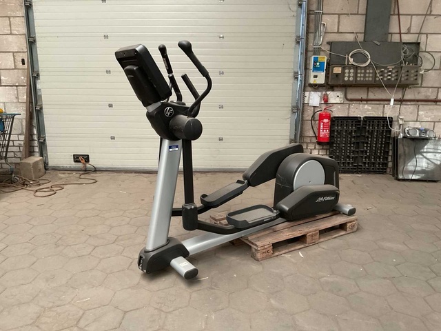 Life Fitness INX Crosstrainer