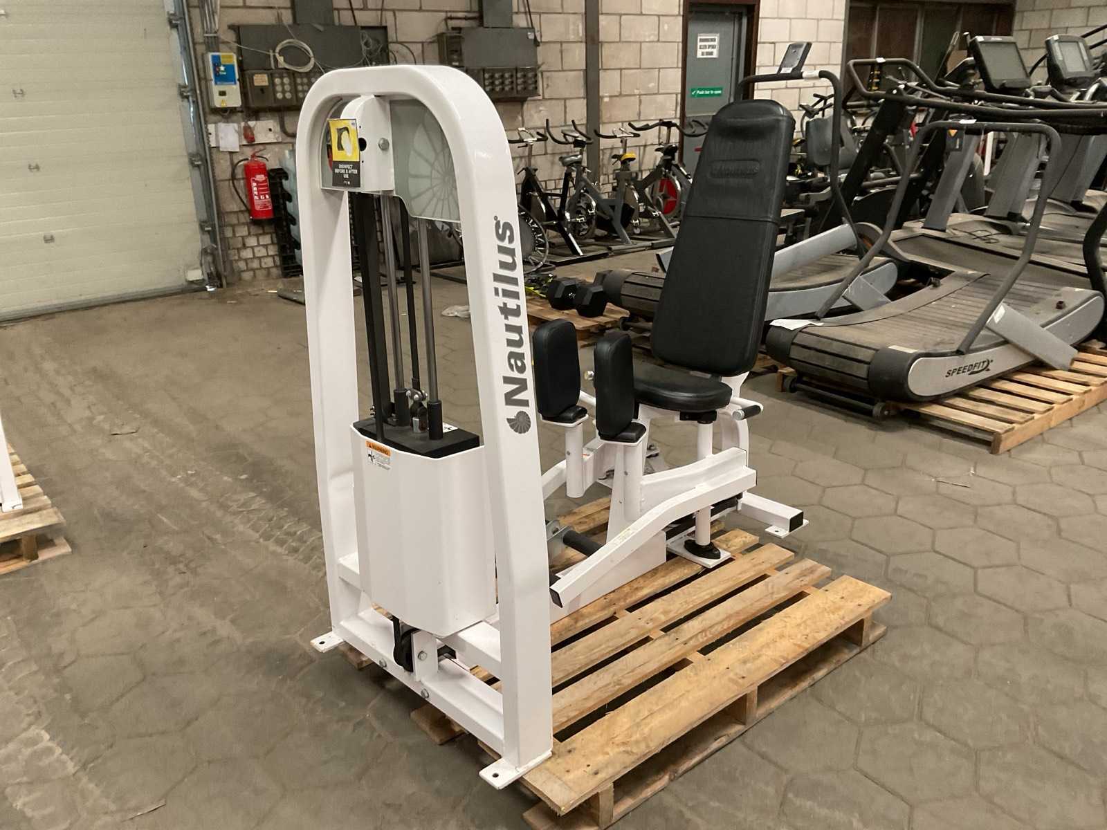 Nautilus Nitro Hip Abduction / Adduction