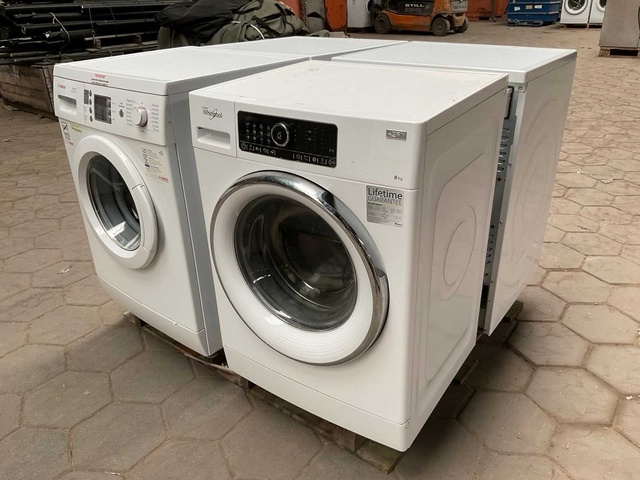 Wasmachines 1x Bosch, 1x Whirlpool, Wasdrogers, 1x Bosch,  1x Siemens (4x)
