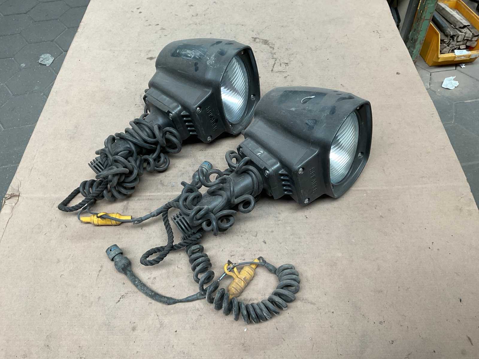 Speaker Xenon Vehicle spotlight set