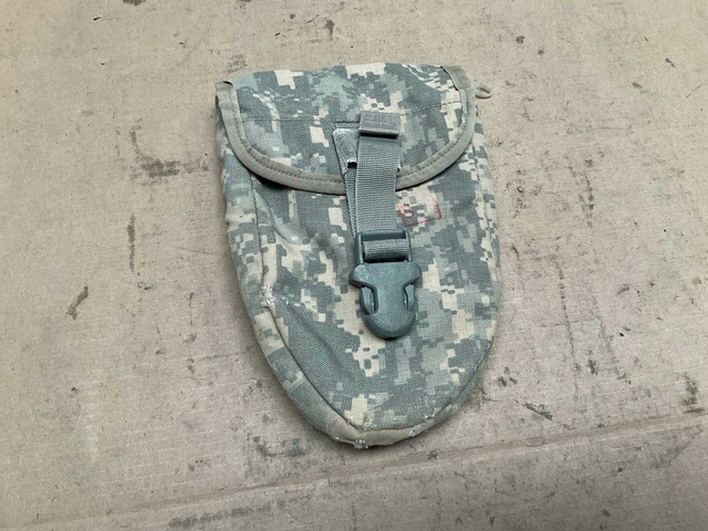 Entrenching tool pouch UCP (8x)