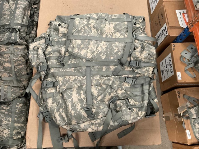Rucksack large complete UCP (4x)