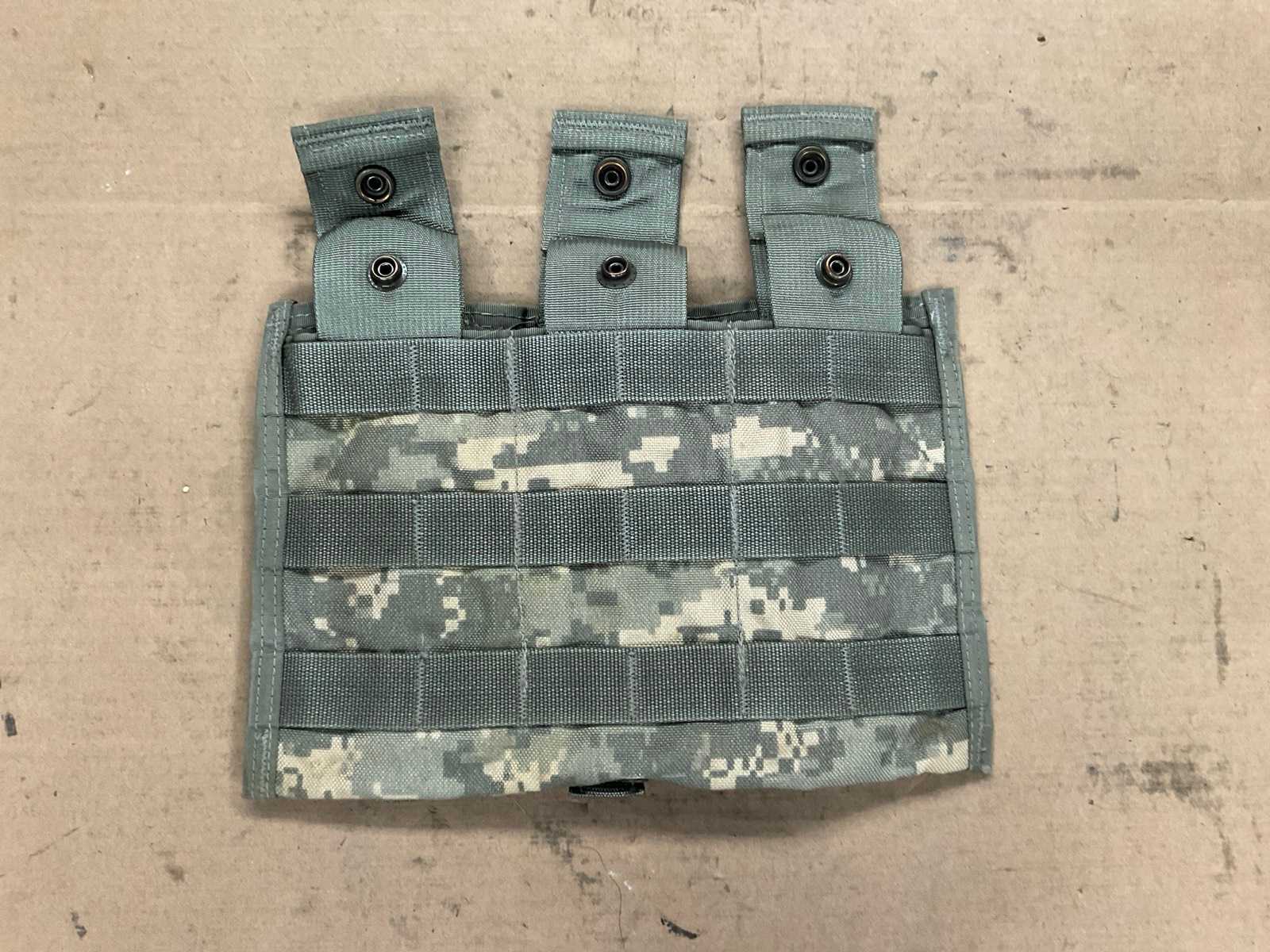 M4 three magazine pouch UCP (9x)