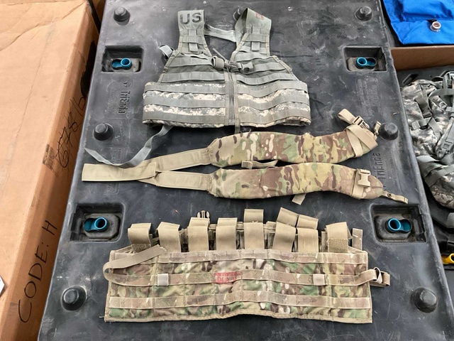 Different army stuff (108x)