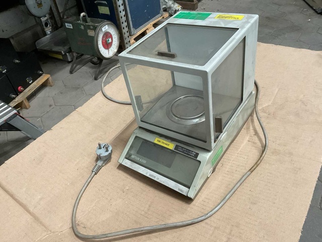 Mettler AJ100L Weegschaal