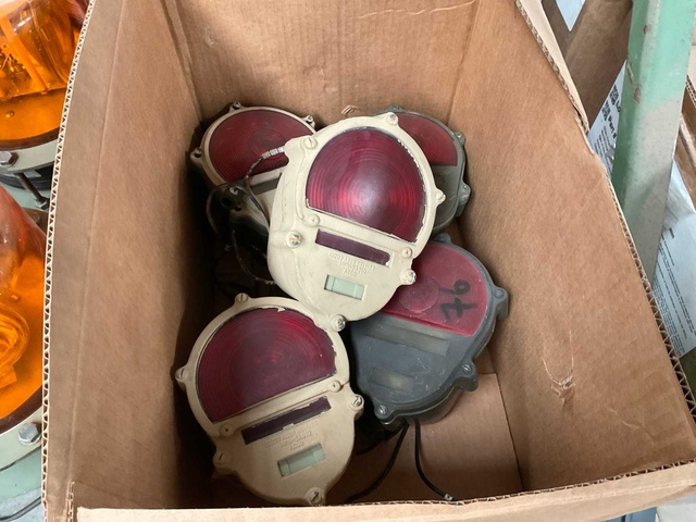Military taillight (5x)