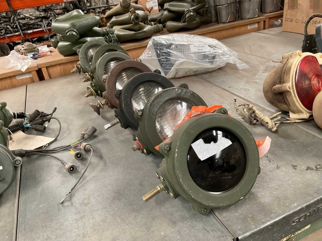Military headlight (7x)