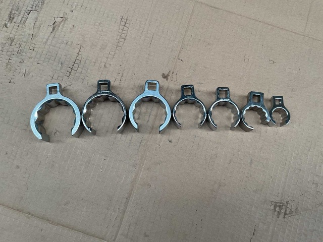 Flare nut wrench set