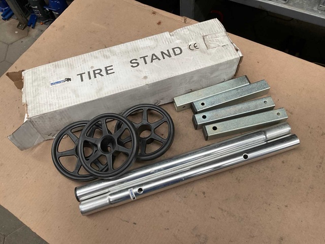 Mammuth Tire stand