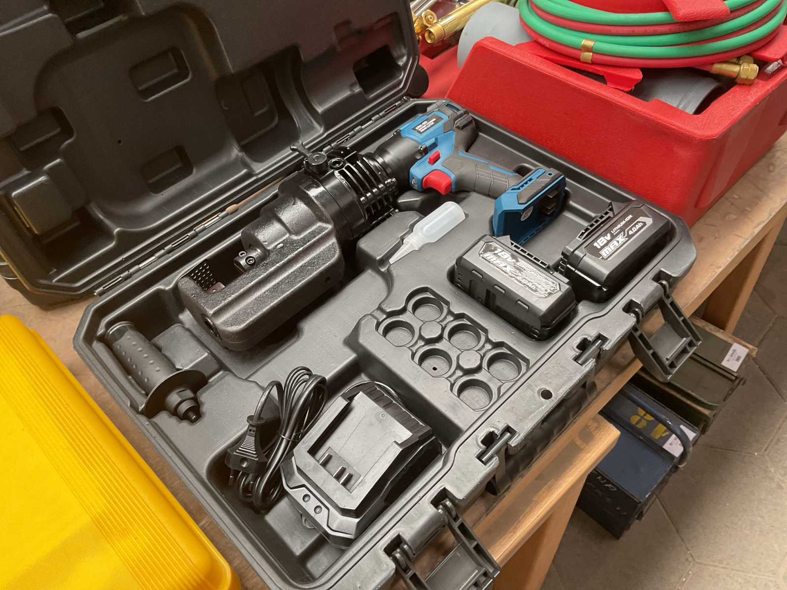Max ERC-20 Rebar Cutter