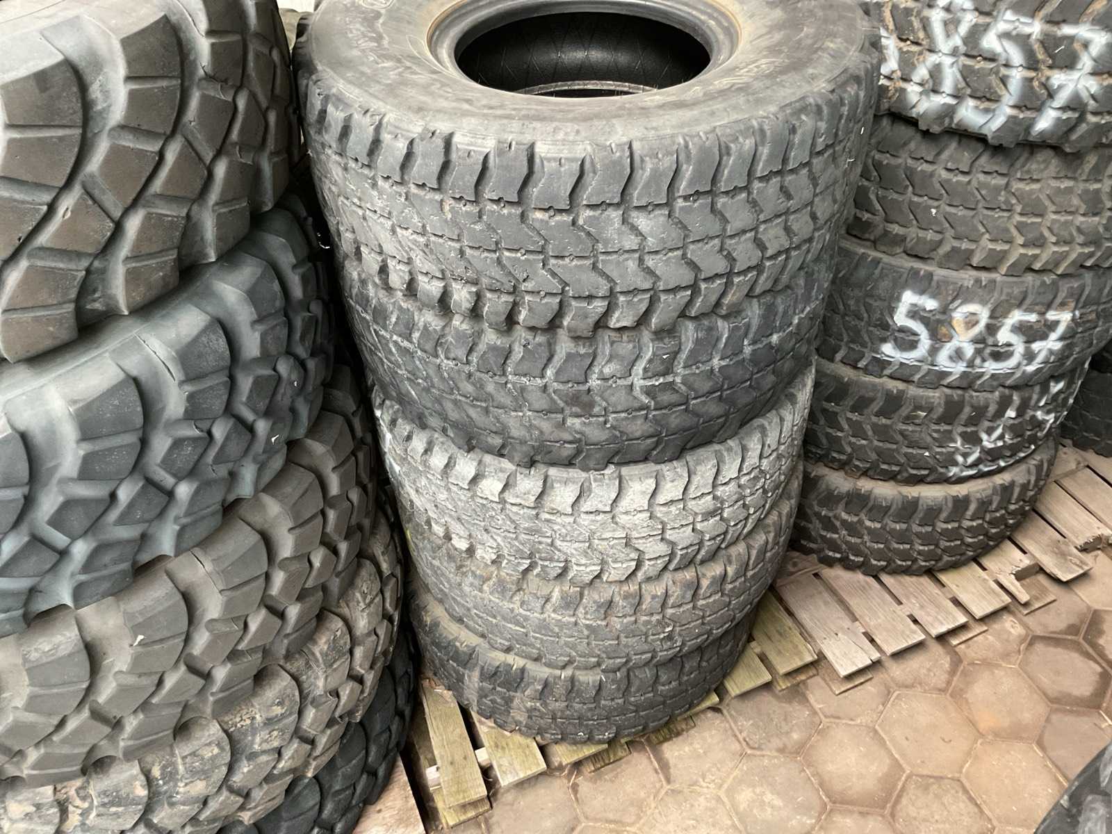 GoodYear Band (5x)