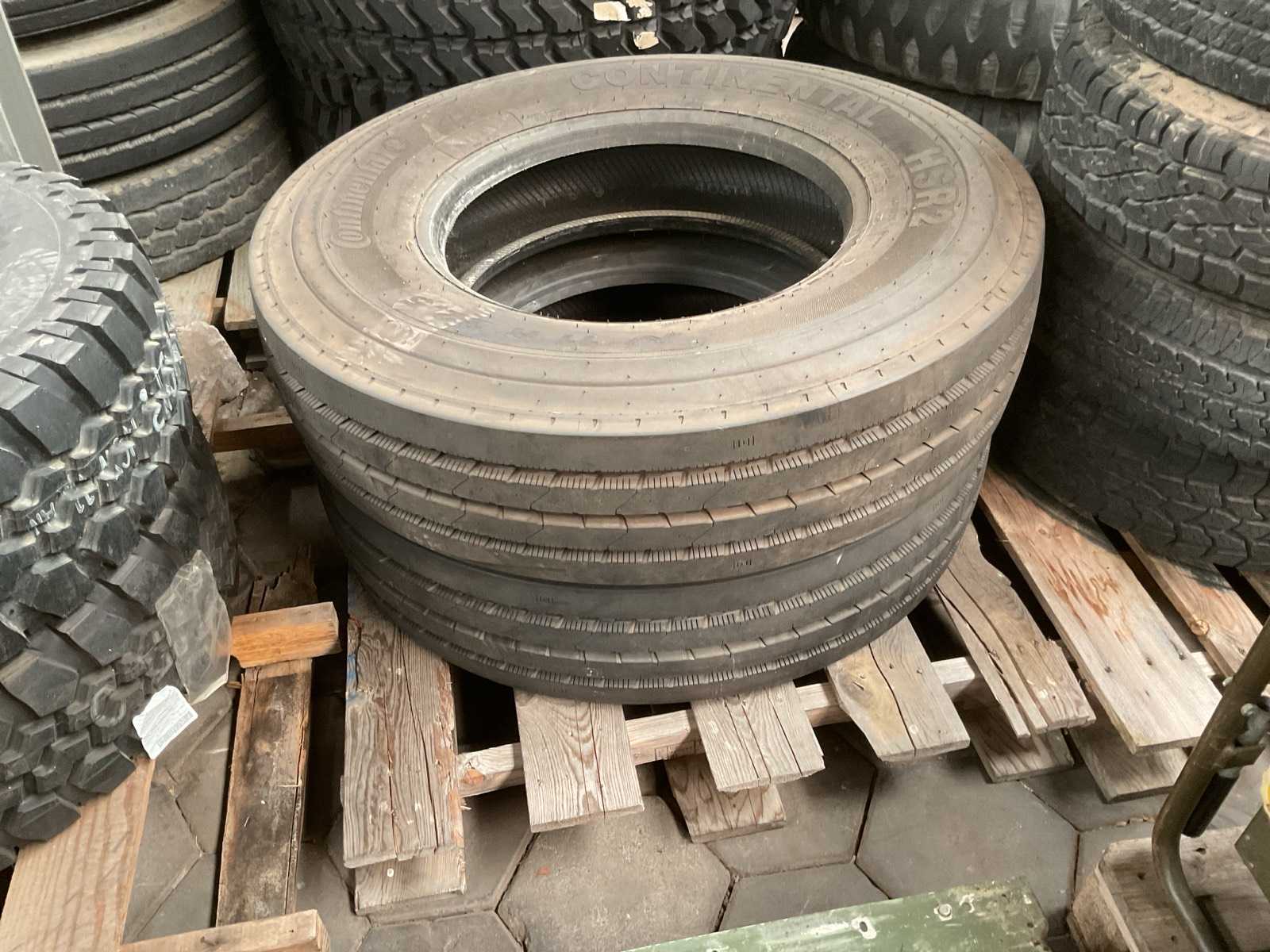 Continental Band (2x)