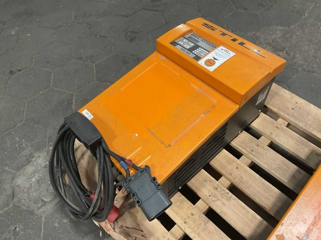2001 Still Belatron 80-65 Acculader