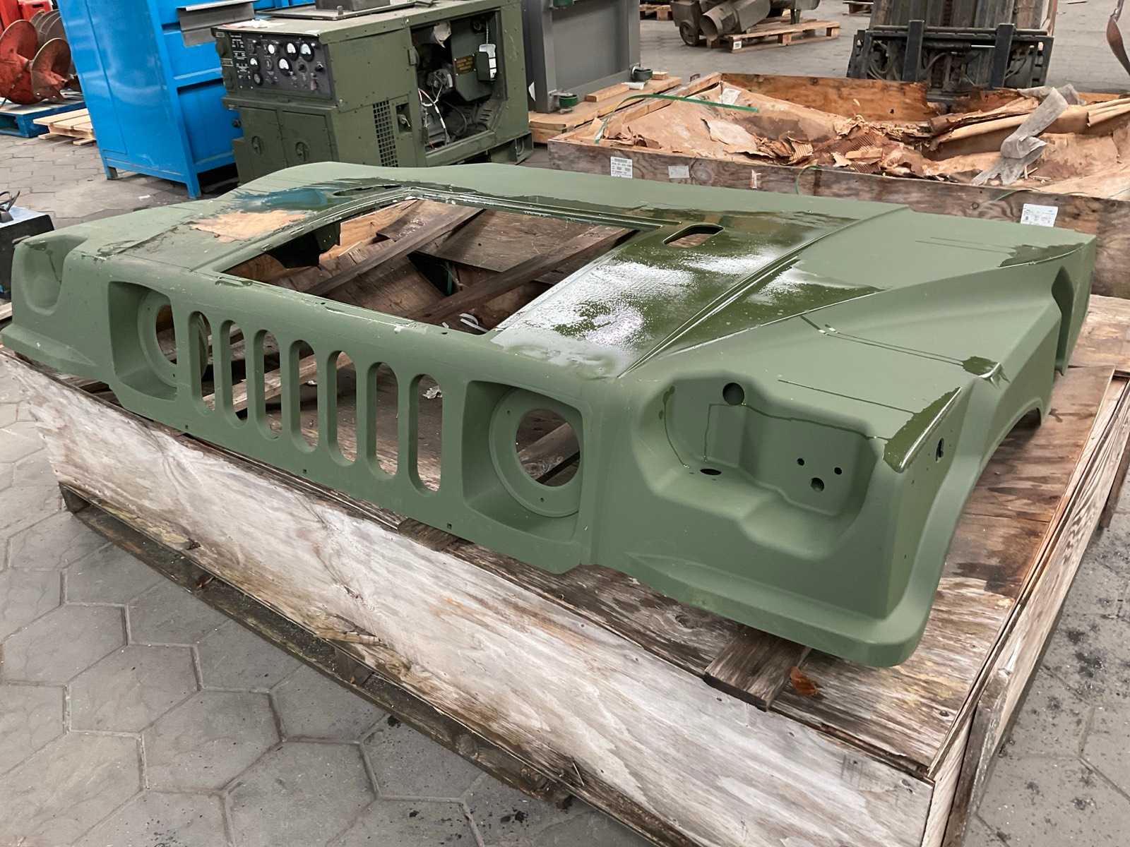 Hummer hood