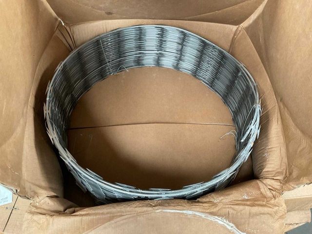 Scheermes prikkeldraad (7x)