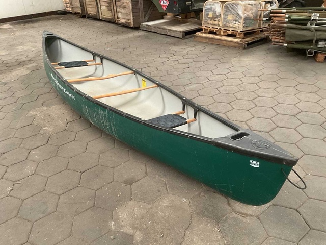 Mad River Canoe Explorer 16 Kano