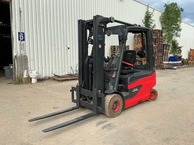 2014 Linde E25L-01 Vorkheftruck