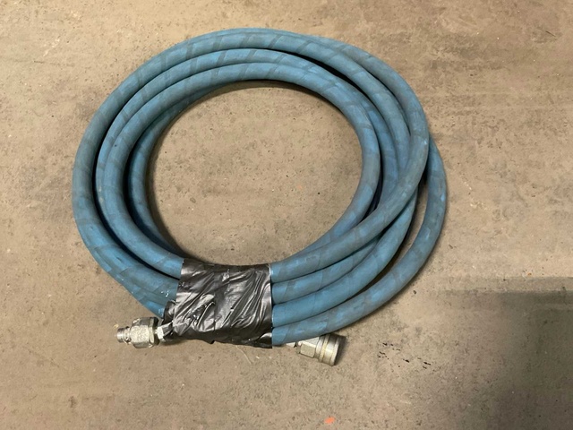 Nonmettalic hose assembly (2x)