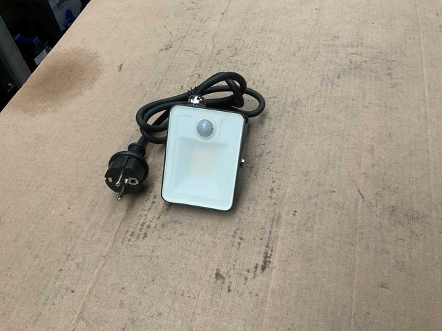 Fluxon LB10FP Schijnwerper met bewegingssensor