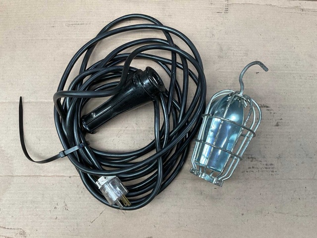 Loop lamp