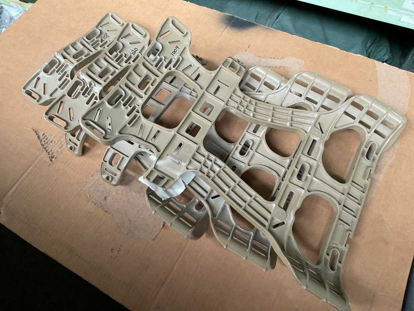 Frame (3x)