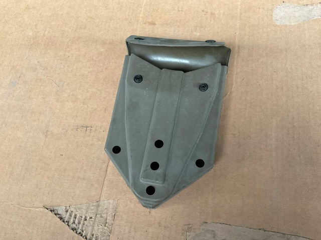 Entrenchimg plastic tool cover (4x)