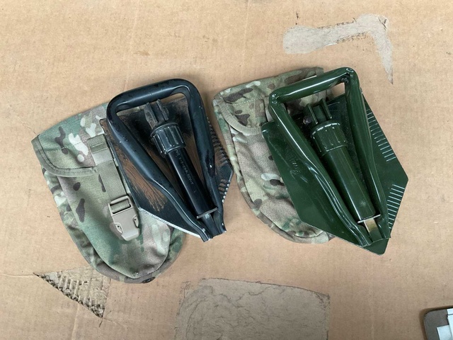 Entrencing tool in pouch OCP (2x)