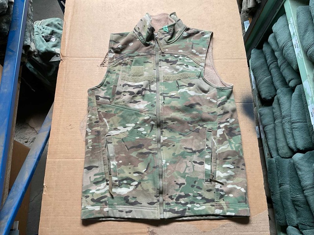 Army Bodywarmer (2x)