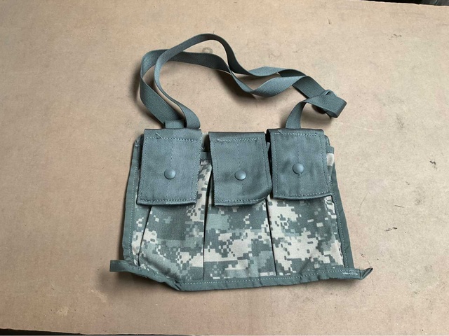 Bandoleer ammunition pouch UCP (2x)