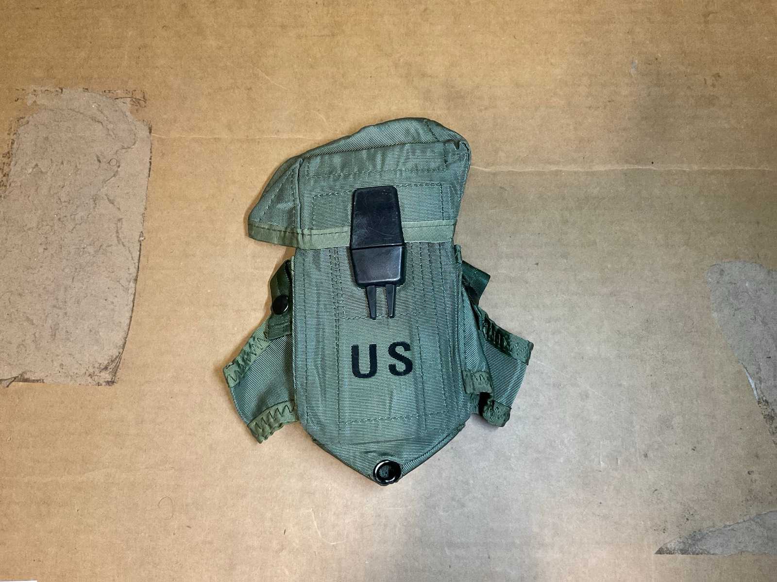 Small arms ammunition pouch (4x)