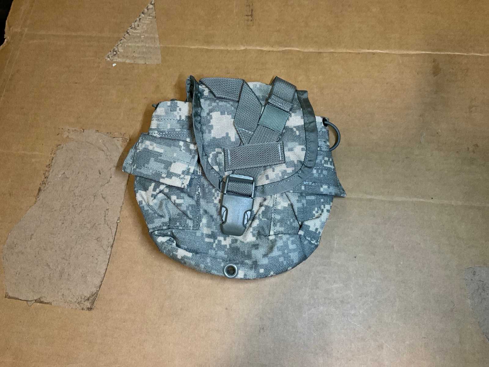 Water canteen pouch UCP (13x)