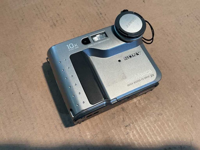 Sony MVC-FD71 Digital Mavica Digitale fotocamera