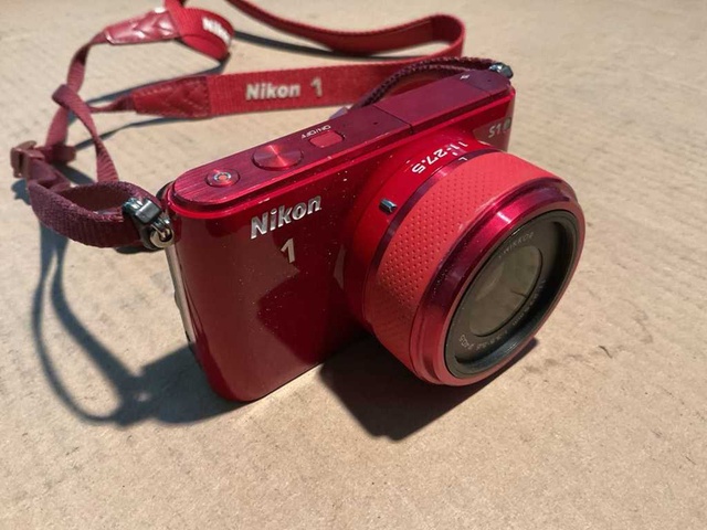 Nikon S1 1 Digitale fotocamera in tas