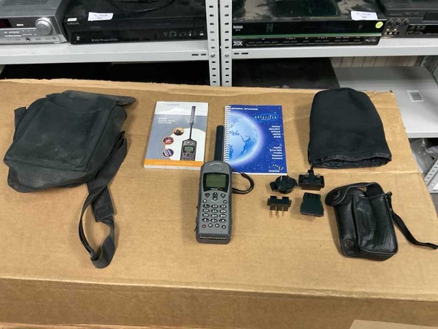 Iridium 9505A Satellite Phone