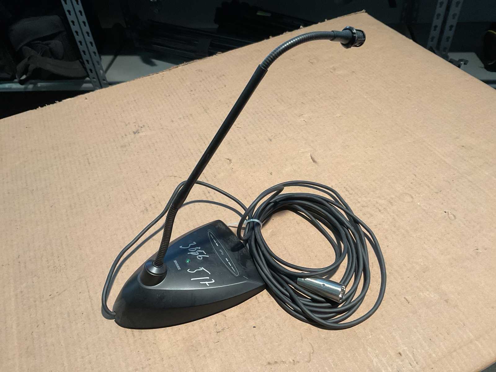 Shure MX412D/N Desktop Microphone (2x)