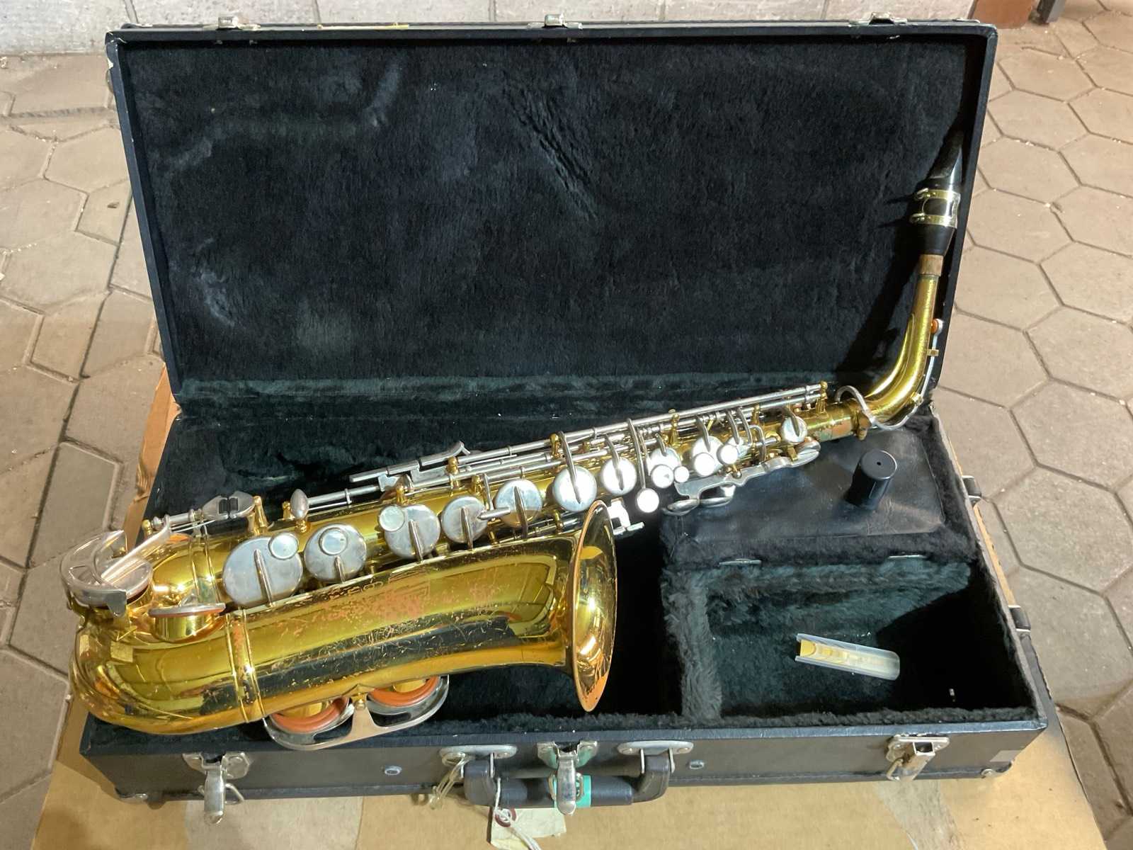 King 613 Saxofoon