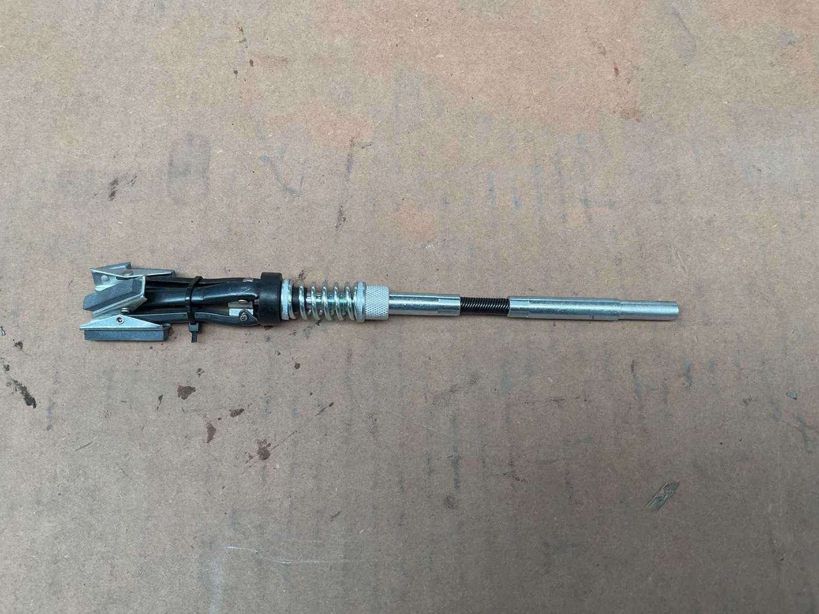 Gereedschap om hoofdrem- of wielcilinder te honen