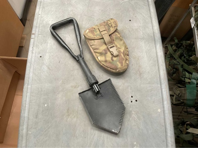 Entrenching Tool & Pouch (2x)