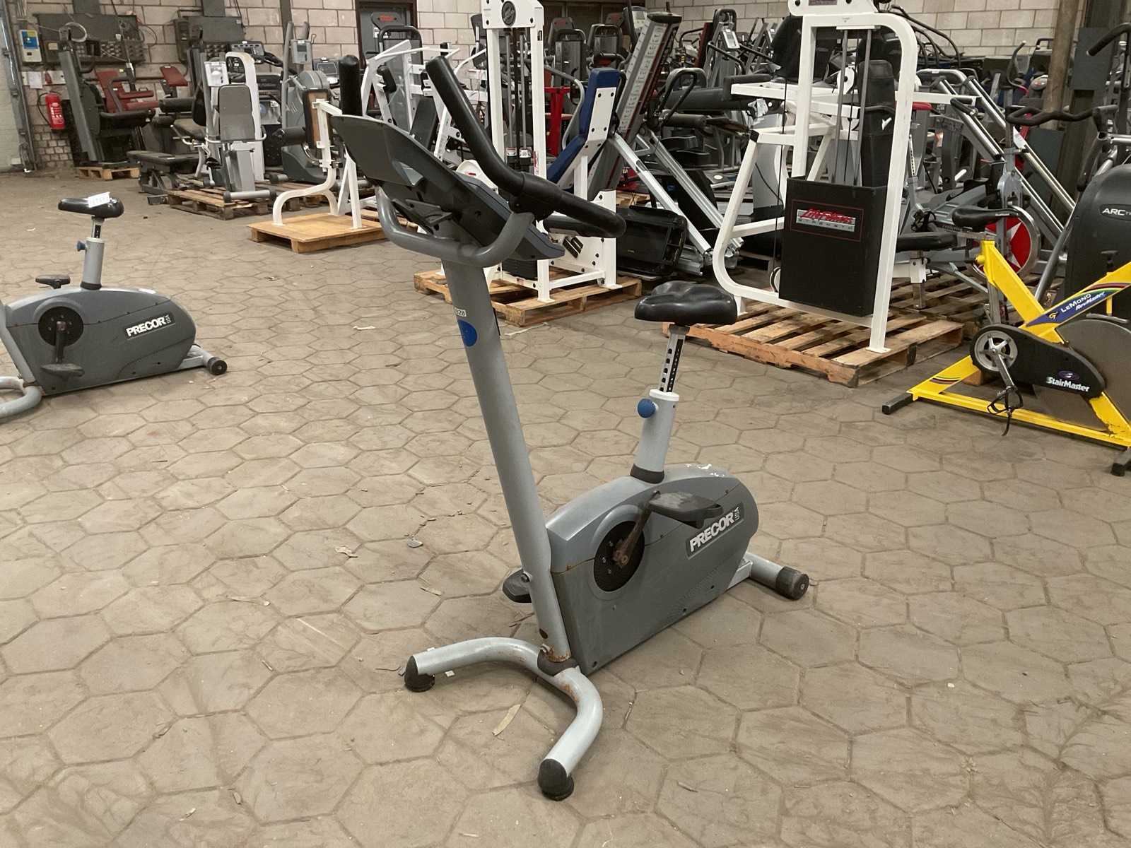 Precor 846i Home Trainer